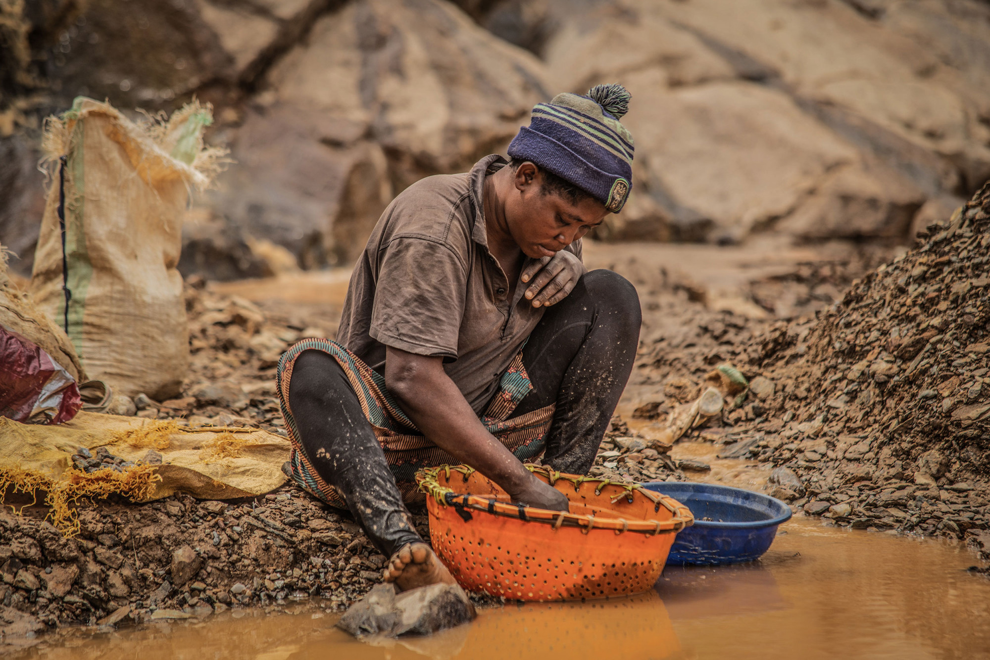 kivu congo gold mining moses sawasawa carmignac 8 2000x